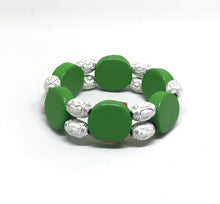 Load image into Gallery viewer, Green Wooden Bracelet