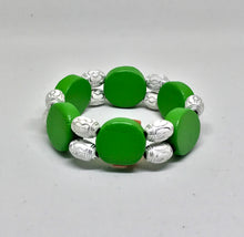 Load image into Gallery viewer, Green Wooden Bracelet