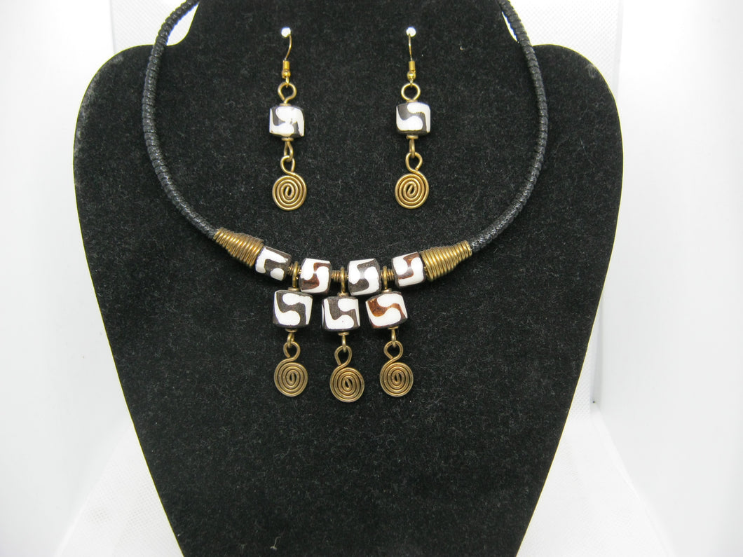 Ngilapha Jewelry Set