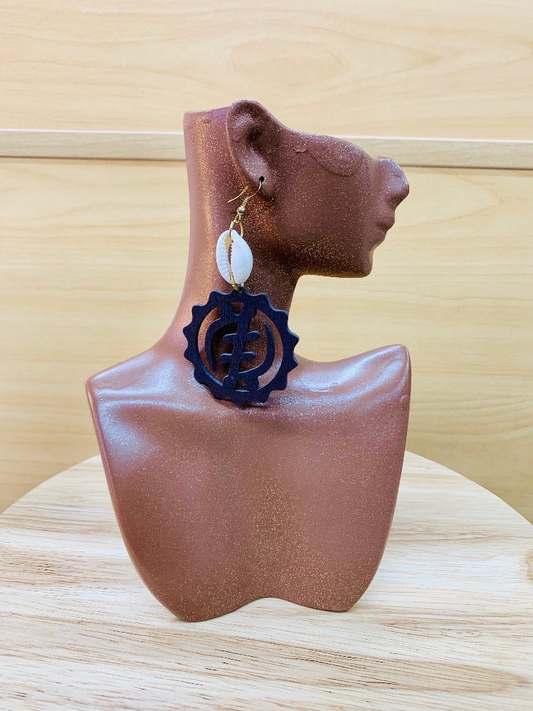 African Earring w/ shell GYE NYAME