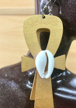 Load image into Gallery viewer, Large Ankh w/ Cowry Shell