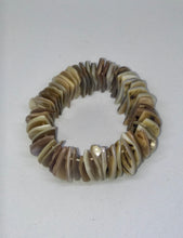 Load image into Gallery viewer, Tan Shells Bracelet
